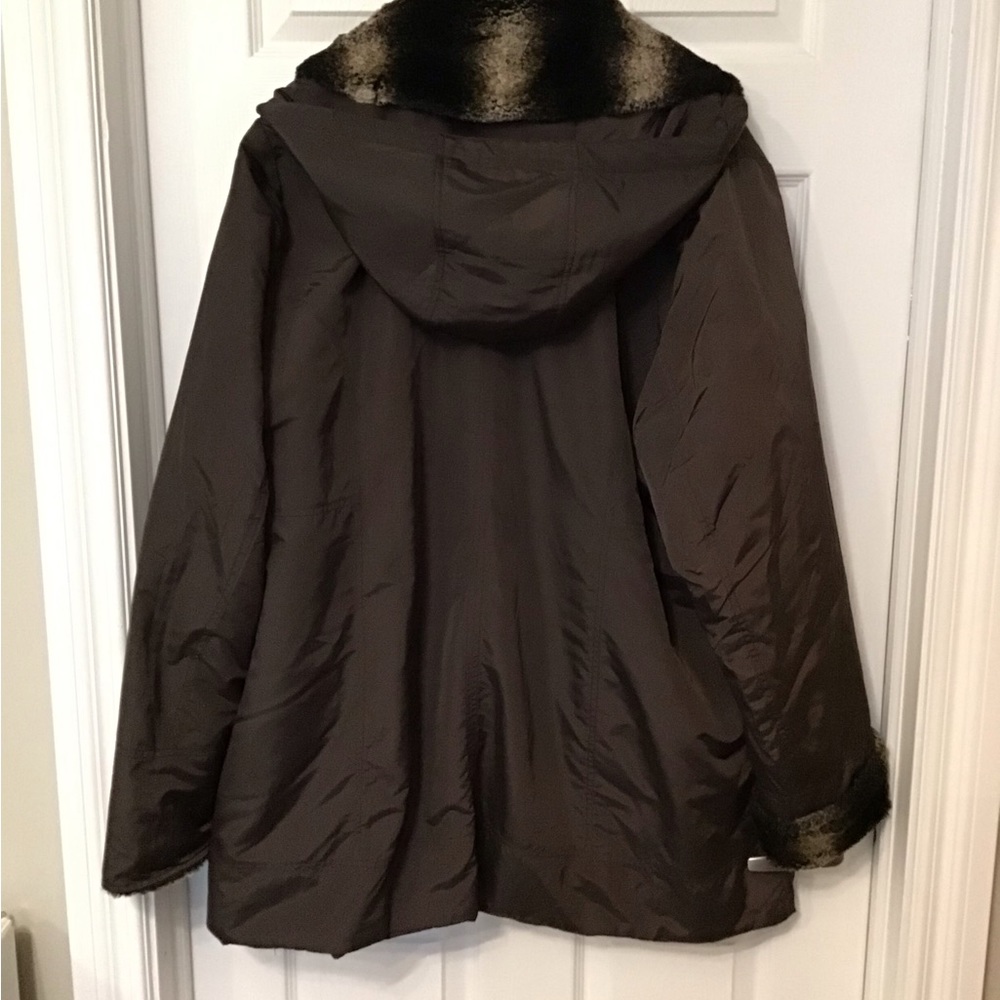 Plus size Pennington’s hooded winter jacket - Picture 2 of 4